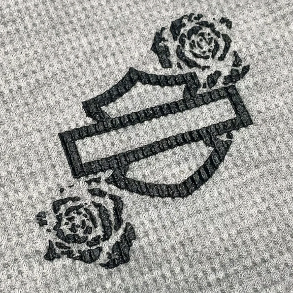 NWT Harley Davidson Women's Fireside Roses Thermal Henley Gray Size 1W - Picture 5 of 8